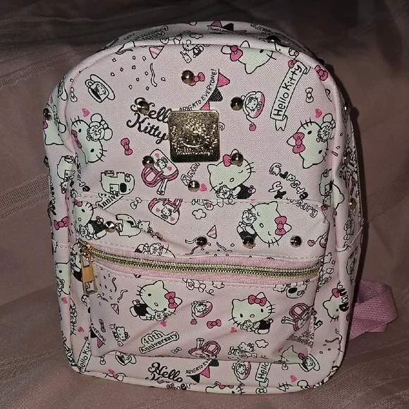 Hello Kitty Pink Backpack and Wallet - Picture 8 of 16